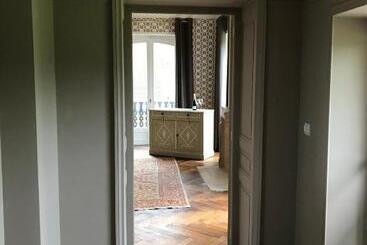 تختخواب و صبحانه Guesthouse Domaine Du Chalet