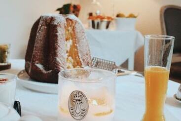 تختخواب و صبحانه La Maison De Marc