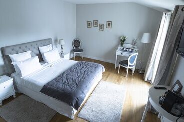 تختخواب و صبحانه La Maison De Marc
