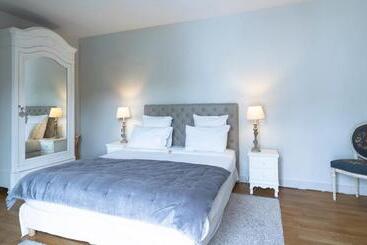 تختخواب و صبحانه La Maison De Marc