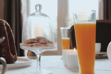 تختخواب و صبحانه La Maison De Marc
