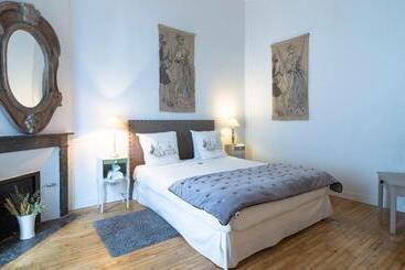 تختخواب و صبحانه La Maison De Marc