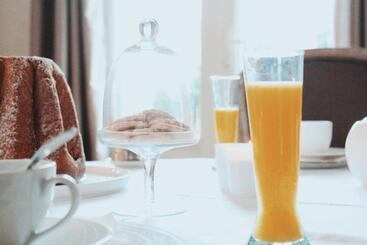 تختخواب و صبحانه La Maison De Marc