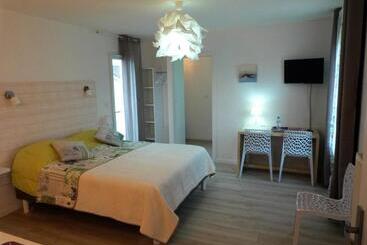 تختخواب و صبحانه Maison Lucilda