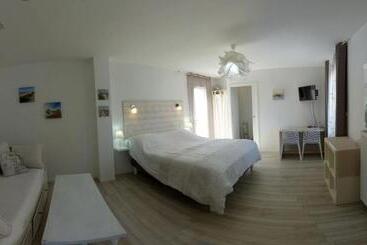 تختخواب و صبحانه Maison Lucilda