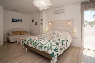 تختخواب و صبحانه Maison Lucilda