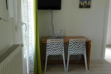 تختخواب و صبحانه Maison Lucilda