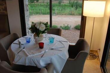 تختخواب و صبحانه & Restaurant Les Bergeries D'alata