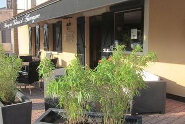 בית מלון כפרי Auberge Des Volcans D Auvergne