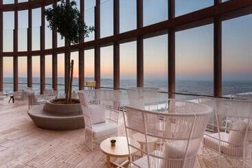 هتل Eurostars Torre Sevilla