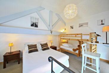 هتل Logis Hôtel La Chaize