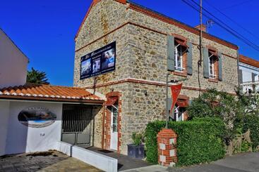 هتل Logis Hôtel La Chaize
