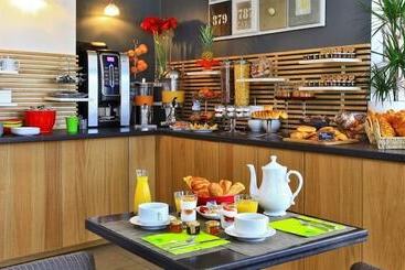 هتل Logis Hôtel La Chaize