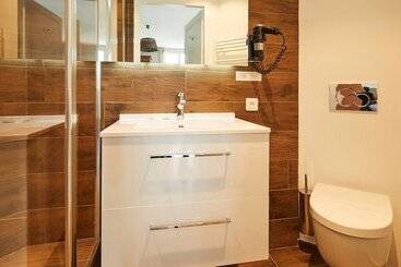 هتل Logis Hôtel La Chaize