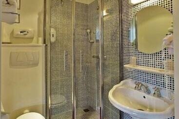 هتل Logis Hôtel La Chaize