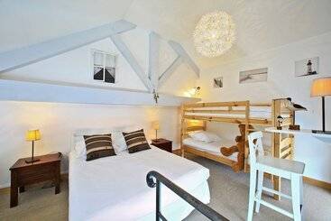 هتل Logis Hôtel La Chaize