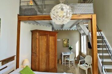 هتل Logis Hôtel La Chaize