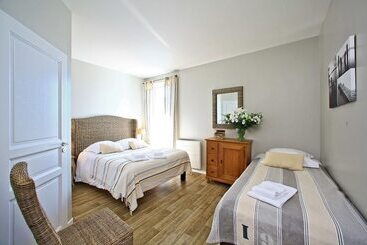 هتل Logis Hôtel La Chaize