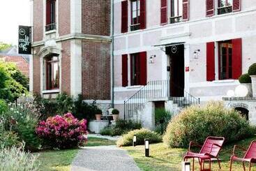 هتل Restaurant La Musardiere