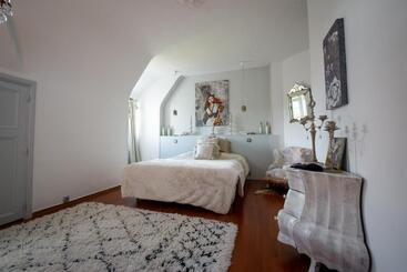 مبيت وإفطار Chambres D Hôtes & Spa Le Chat Chez Qui J Habite