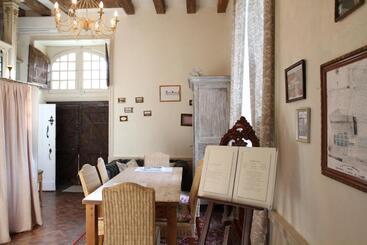 تختخواب و صبحانه Château Du Bois De La Noe