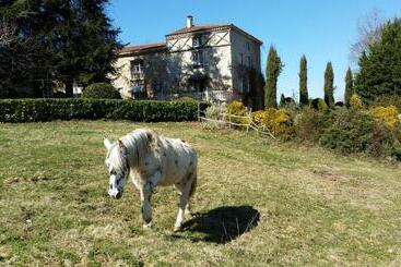 تختخواب و صبحانه La Ferme De Jeanne