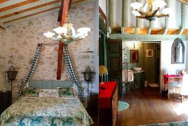 تختخواب و صبحانه La Ferme De Jeanne