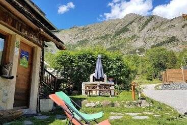 تختخواب و صبحانه La Jarbelle   Gîte Et Spa
