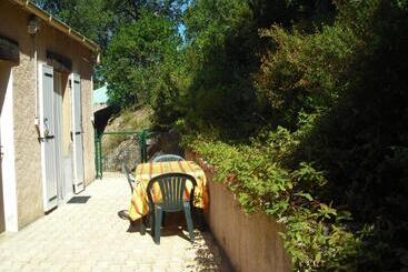 تختخواب و صبحانه La Villa Sam