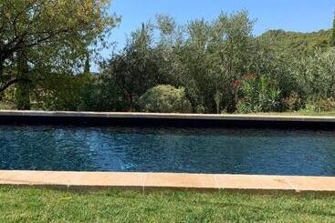 تختخواب و صبحانه Le Clos De La Chèvre Sud