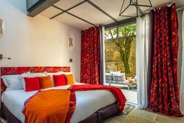 تختخواب و صبحانه Le Clos Violette Et Le 11 D Aglaé   Appart  Hôtel Design De Luxe