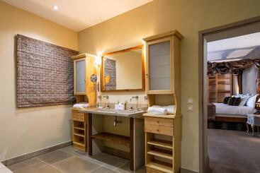 تختخواب و صبحانه Le Clos Violette Et Le 11 D Aglaé   Appart  Hôtel Design De Luxe