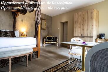 تختخواب و صبحانه Le Clos Violette Et Le 11 D Aglaé   Appart  Hôtel Design De Luxe
