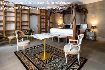 تختخواب و صبحانه Le Clos Violette Et Le 11 D Aglaé   Appart  Hôtel Design De Luxe