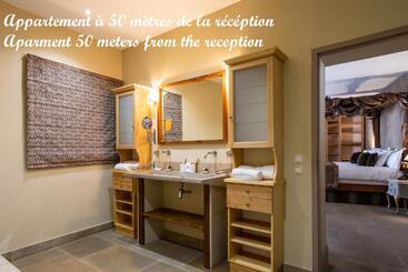 تختخواب و صبحانه Le Clos Violette Et Le 11 D Aglaé   Appart  Hôtel Design De Luxe