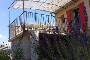 تختخواب و صبحانه Le Mas De Plein Pagnier