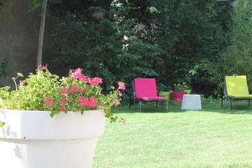 تختخواب و صبحانه Villa Elyane