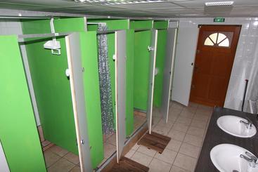 هتل Auberge La Caverne