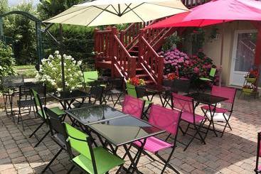 בית מלון כפרי Auberge Le Cheval Blanc