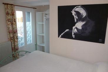 هتل Auberge Le Cheval Blanc