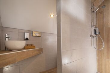 هتل Cocoon Inn