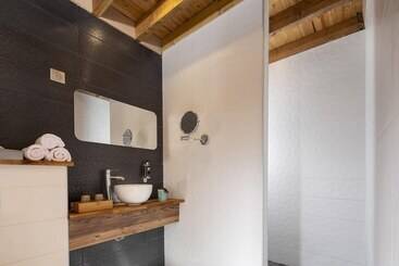 هتل Cocoon Inn