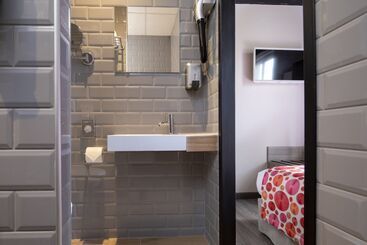هتل Cocoon Inn