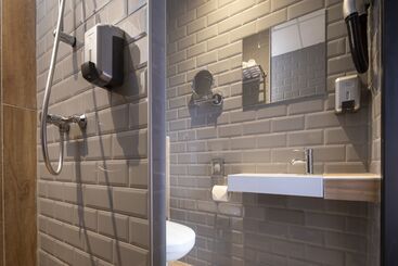هتل Cocoon Inn