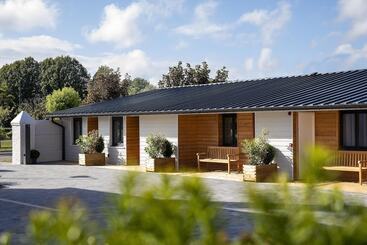 هتل Cocoon Inn