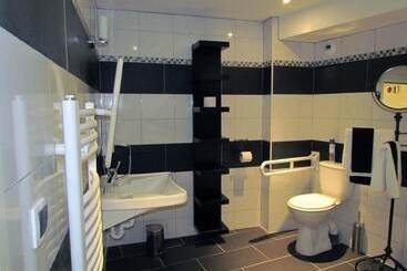 هتل Hôtel De France Et De Russie