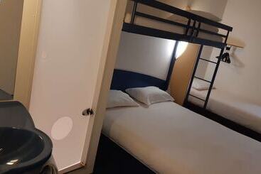 هتل Kyriad Direct Montauban Centre