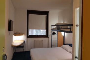 هتل Kyriad Direct Montauban Centre
