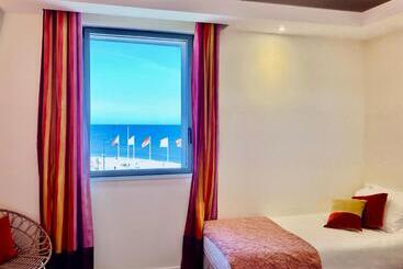 هتل Outremer Villa Le Couchant