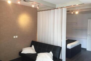 هتل Restaurant 3 Châteaux